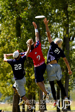 Championship Round Action from 2011 South Open Regionals