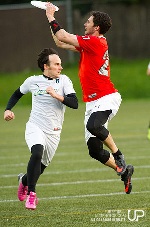 Nighthawks_Rainmakers_20140510_194647_JBP00406