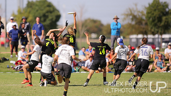 Women's Semifinal - Brute Squad vs Molly Brown - 2015 USAU National Championships