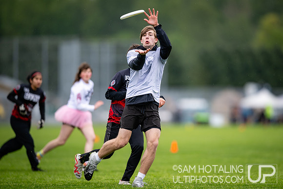 Pool play round II at DiscNW Spring Reign