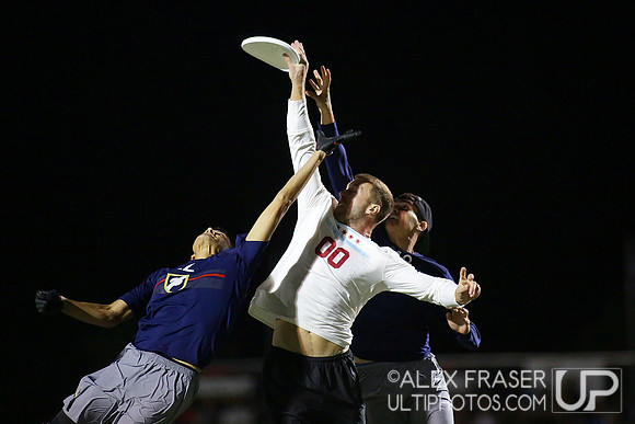 Men's Semifinal - Revolver vs Machine - 2015 USAU National Championships