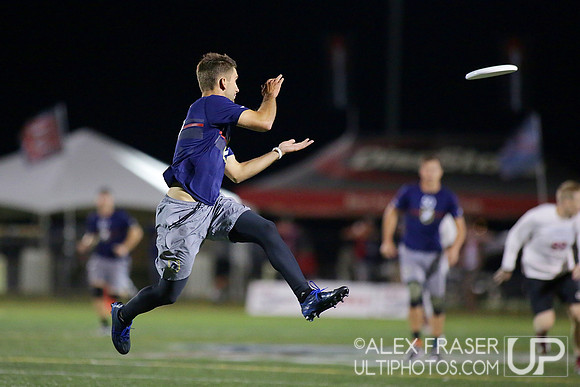 Men's Semifinal - Revolver vs Machine - 2015 USAU National Championships