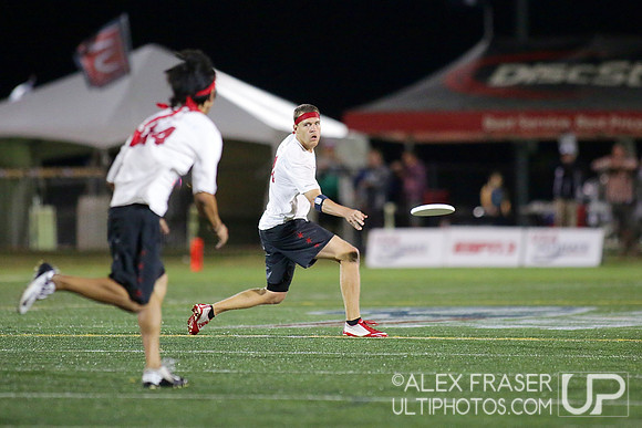 Men's Semifinal - Revolver vs Machine - 2015 USAU National Championships
