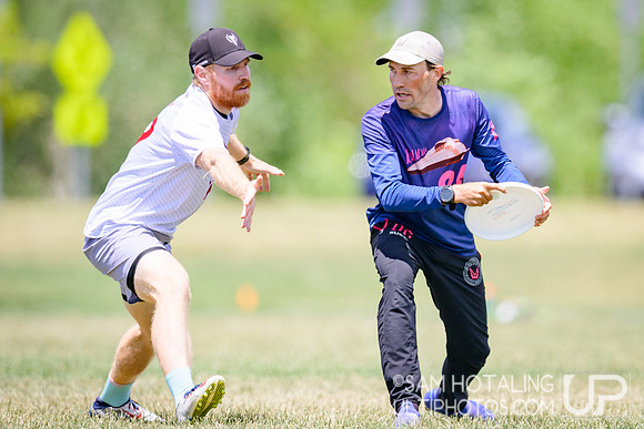 Bracket play at USAU Master's Championships
