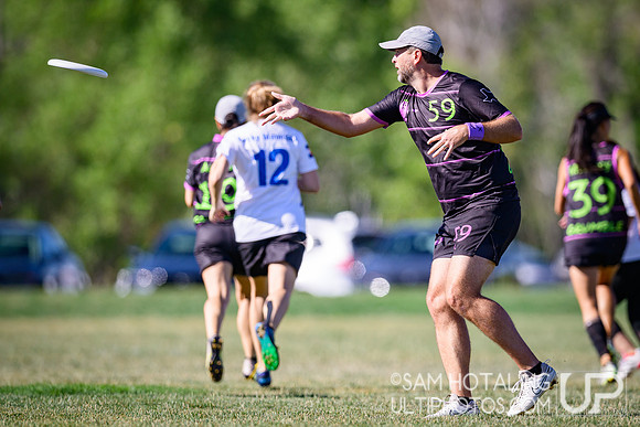 Pool play at USAU Master's Championships