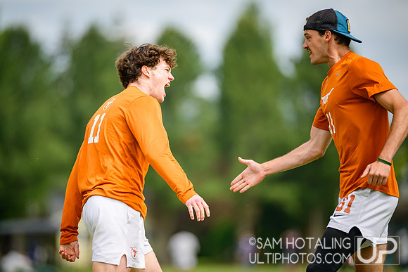 Pool play at USAU D-I College Championships
