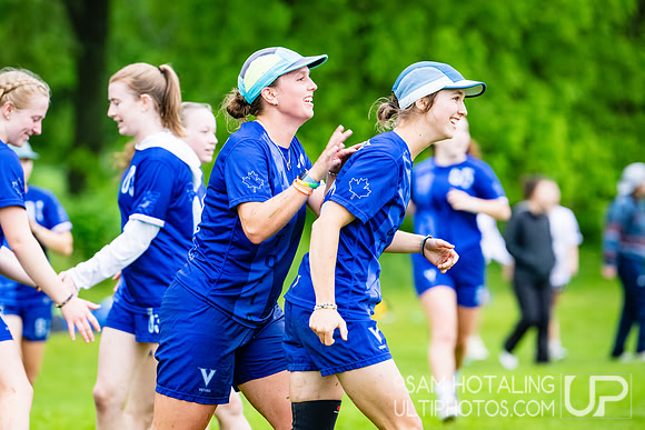 Women’s pool play at USAU DI College Championships