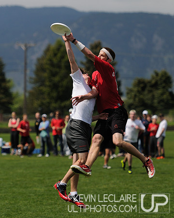 Saturday 10:30am round -- 2011 USAU College Championships