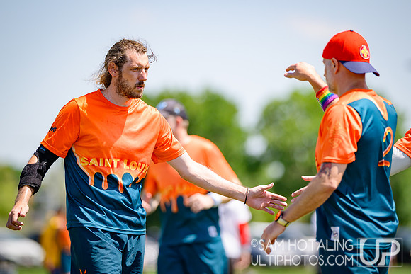 Pool play at USAU Master's Championships