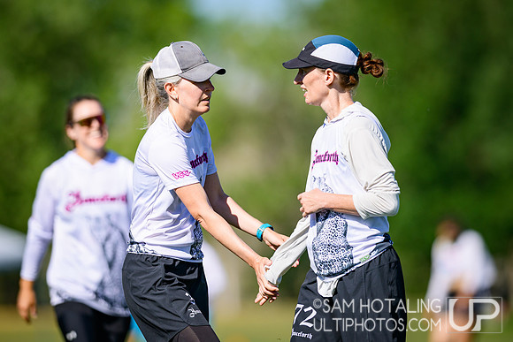 Bracket play at USAU Master's Championships