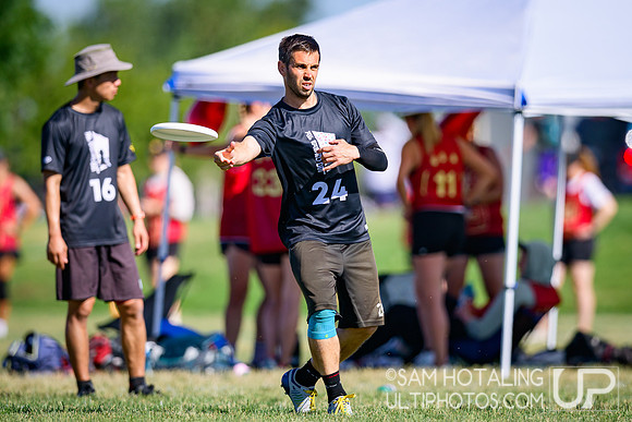 Bracket play at USAU Master's Championships