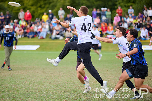 --WFDF World Ultimate Club Championships in LIMERICK, IRELAND 15-22 Aug 2026