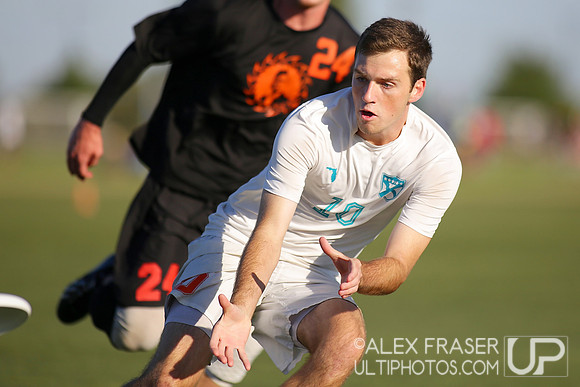 Friday - Men's Pre-Quarters - 2015 USAU National Championships