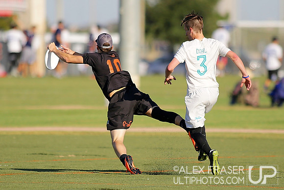 Friday - Men's Pre-Quarters - 2015 USAU National Championships