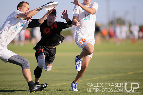 Friday - Men's Pre-Quarters - 2015 USAU National Championships