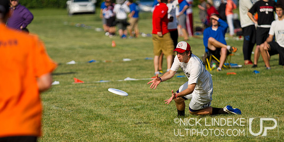 2014 USAU D-I College Champs Friday Action