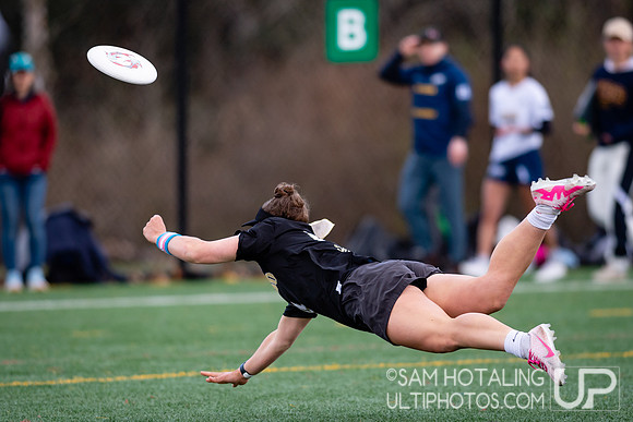 Sunday bracket-play highlights at Northwest Challenge Women's