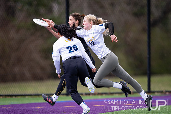 Sunday bracket-play highlights at Northwest Challenge Women's