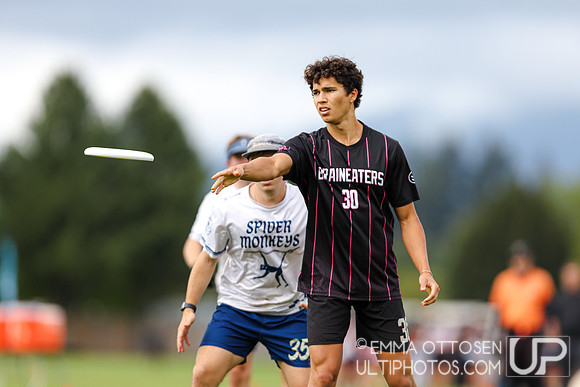 Saturday full coverage from USAU D-IIII College Championships, Pool Play Round 1: Claremont vs Richmond