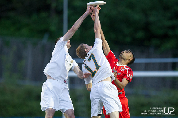 Nighthawks_Stags_20140524_205103_JBP01230