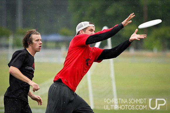 Quarters - Open Sun - Southeast D-I Regionals - USAU College 2013