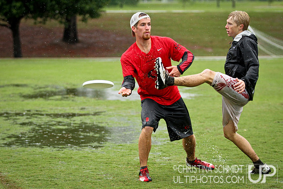 Quarters - Open Sun - Southeast D-I Regionals - USAU College 2013