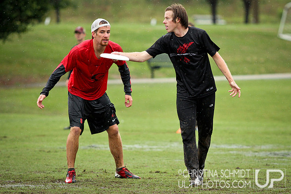 Quarters - Open Sun - Southeast D-I Regionals - USAU College 2013