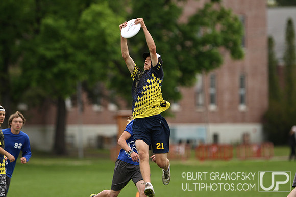 USAU 2013 HS Northeasterns -- Sunday, Open Quarterfinals