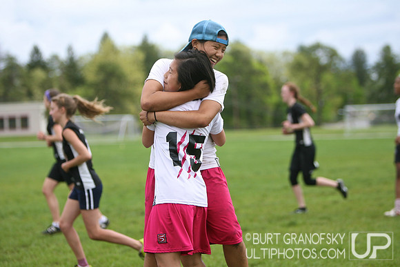 USAU 2013 HS Northeasterns -- Sunday, Girls Quarterfinals