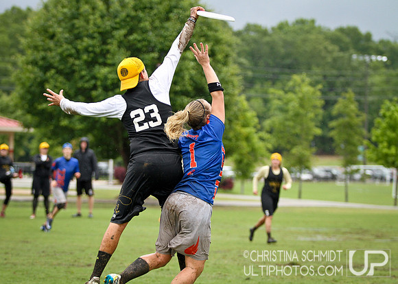 Pool Play - Sun - Southeast D-I Regionals - USAU College 2013