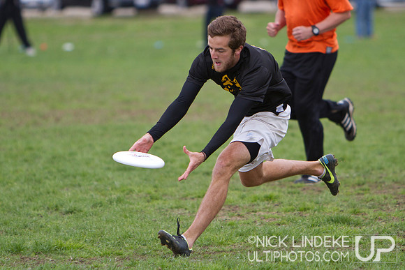 Saturday Pool Play - Round 4 - 2013 D-I College Champs