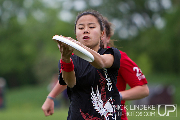 Saturday Pool Play - Round 1 - 2013 D-I College Champs