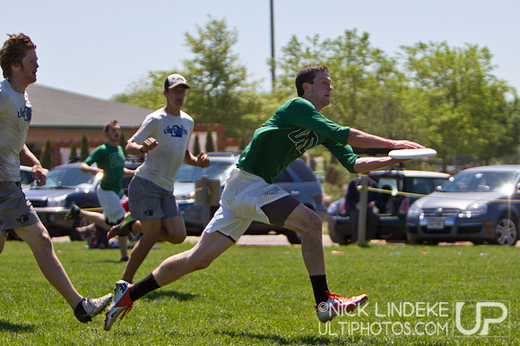 Friday Pool Play - Round 2 - 2013 D-I College Champs