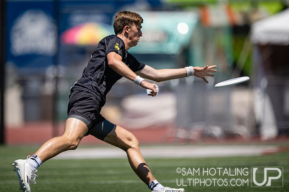 Highlights from finals during USAU DI College Championships at Kings Stadium