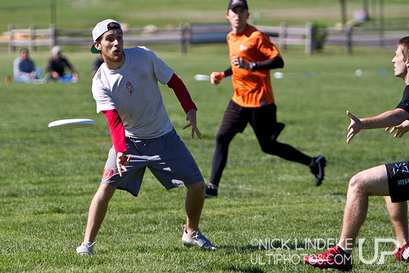 Friday Pool Play - Round 1 - 2013 D-I College Champs