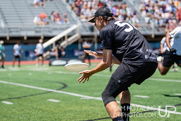 Massachusetts Zoodisc vs North Carolina Darkside in finals at USAU DI College Nationals