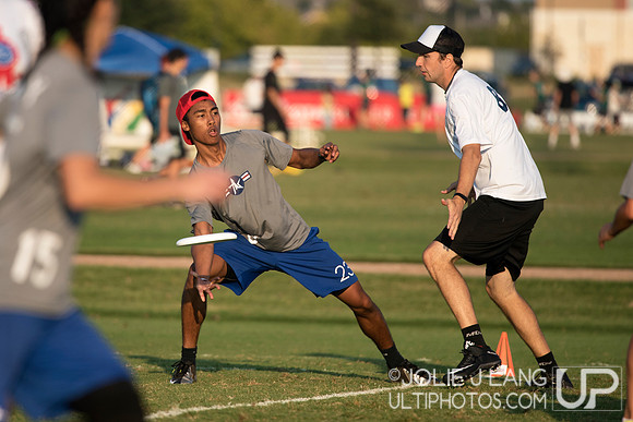 Metro North vs Ambiguous Grey - Pool Play - USAU Club Nationals
