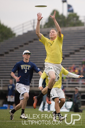 Sunday Highlights - 2013 USA Ultimate D-I College Champs