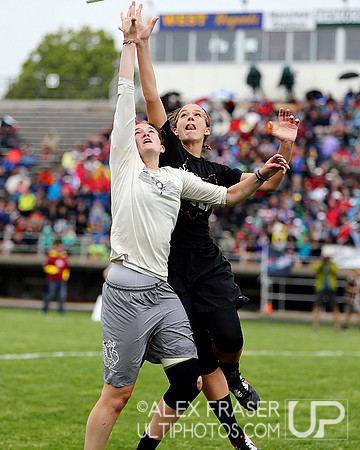 Women's Semis II - 2013 D-I College Champs