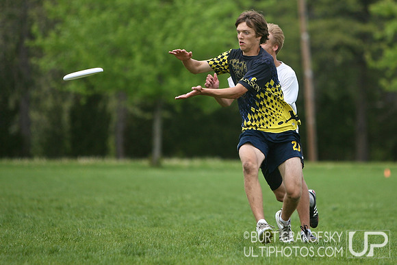 USAU 2013 HS Northeasterns -- Sunday, Open Semifinals