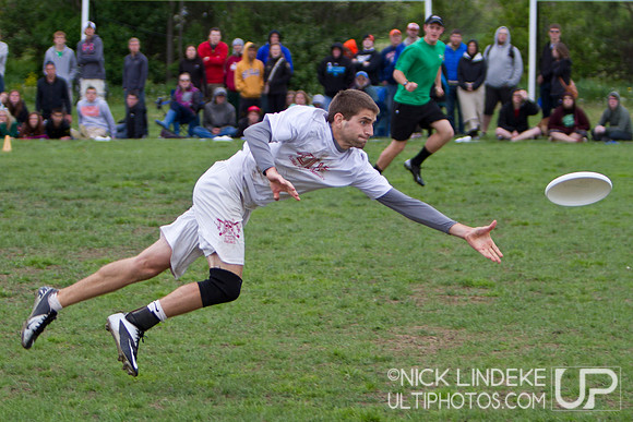 Saturday Pool Play - Round 4 - 2013 D-I College Champs
