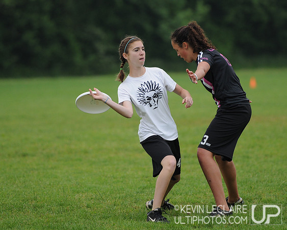 Girls 10:30am Sunday Round (Qtrs) -- 2011 HS Easterns