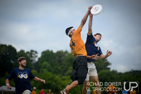 Men's Sunday - Round 4 - Chad - Club Terminus 2013