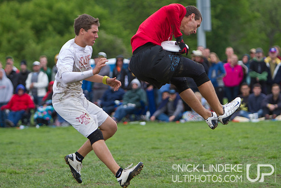 Saturday Pool Play - Round 4 - 2013 D-I College Champs