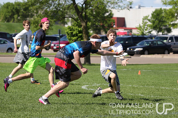 Sat Round 1 - Open D-II - MN HS State Champs 2013