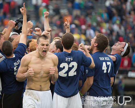 Sunday Highlights - 2013 USA Ultimate D-I College Champs