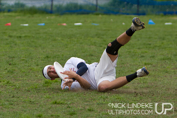 Saturday Pool Play - Round 3 - 2013 D-I College Champs