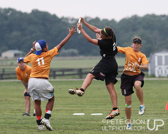 Round 5 of Women's pool play of the 2013 Chesapeake Open