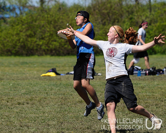 Sunday Quarterfinals - 2010 UPA High School Girls Eastern Championships