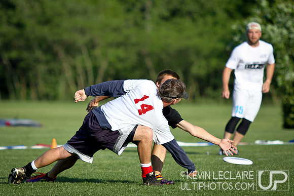 Pre/Post Game & Vendor Expo - USAU 2013 HS Southerns